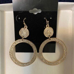Women's earrings